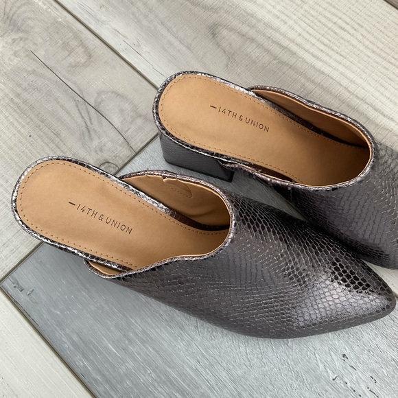 14th & Union 2.5” Block Heels - Picture 3 of 14